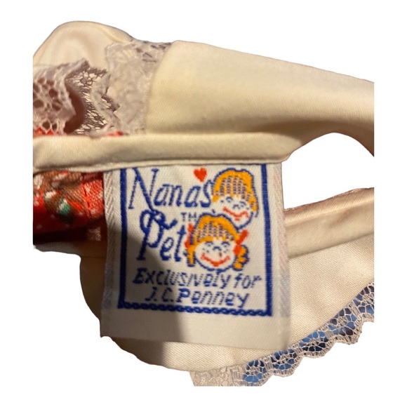 Vintage Nanas Pet Girls Christmas Dress Exclusively for JC Penny - Picture 4 of 5